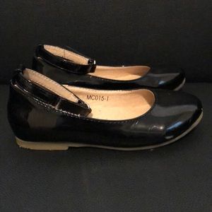 Toddler size 9 dress shoes